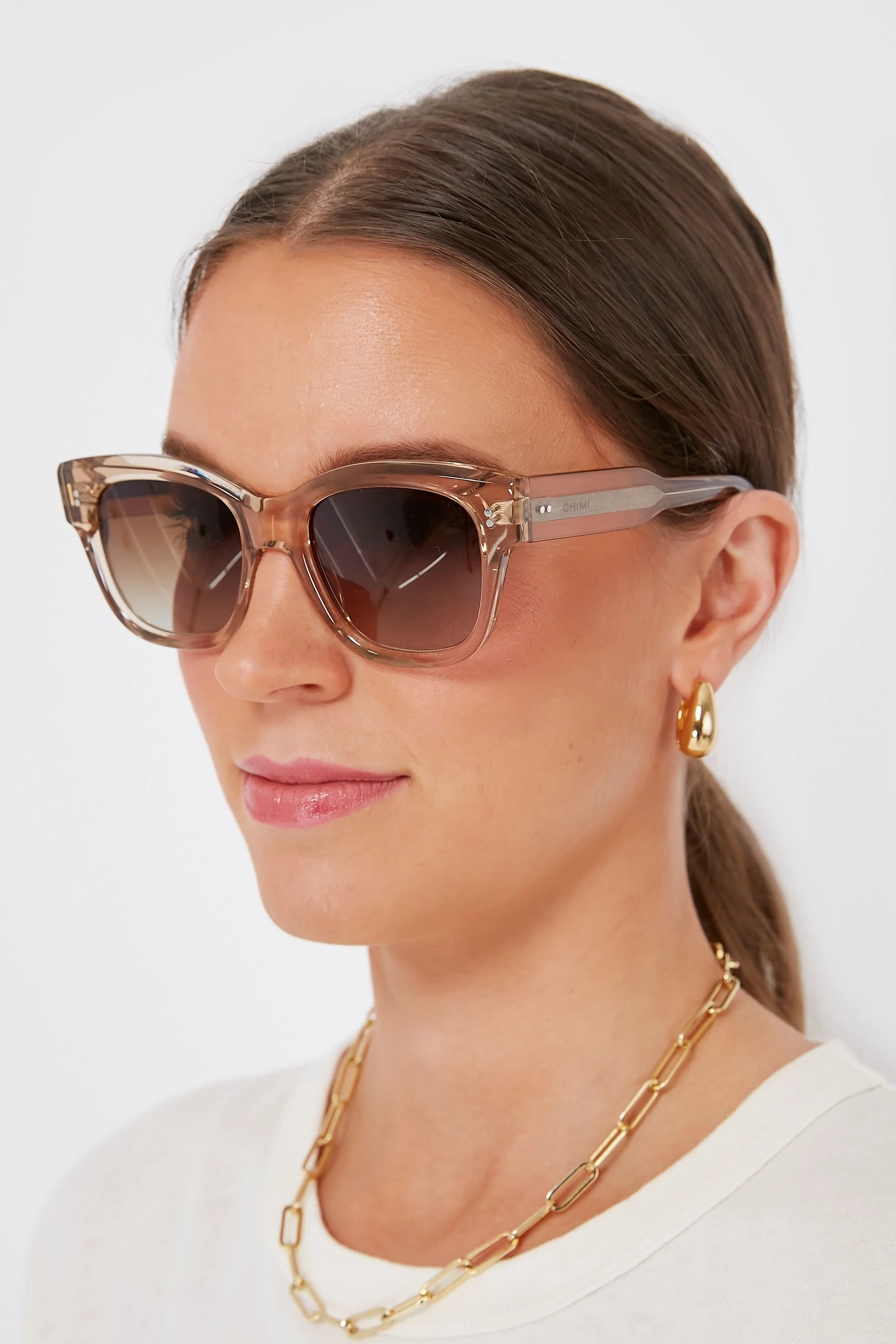 07 Ecru Sunglasses - Image 2