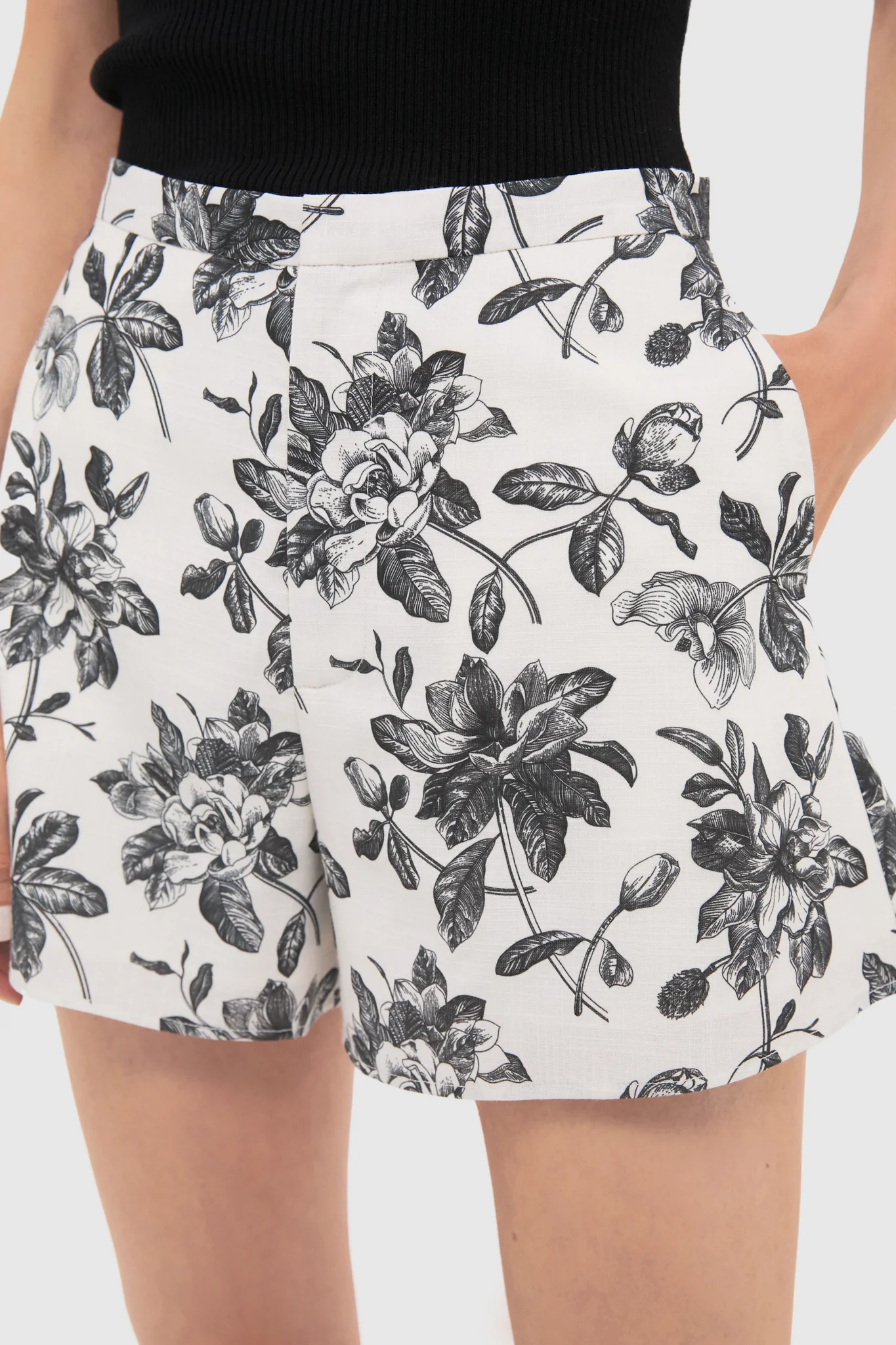 Black & Ivory Floral Hallie Shorts - Image 5