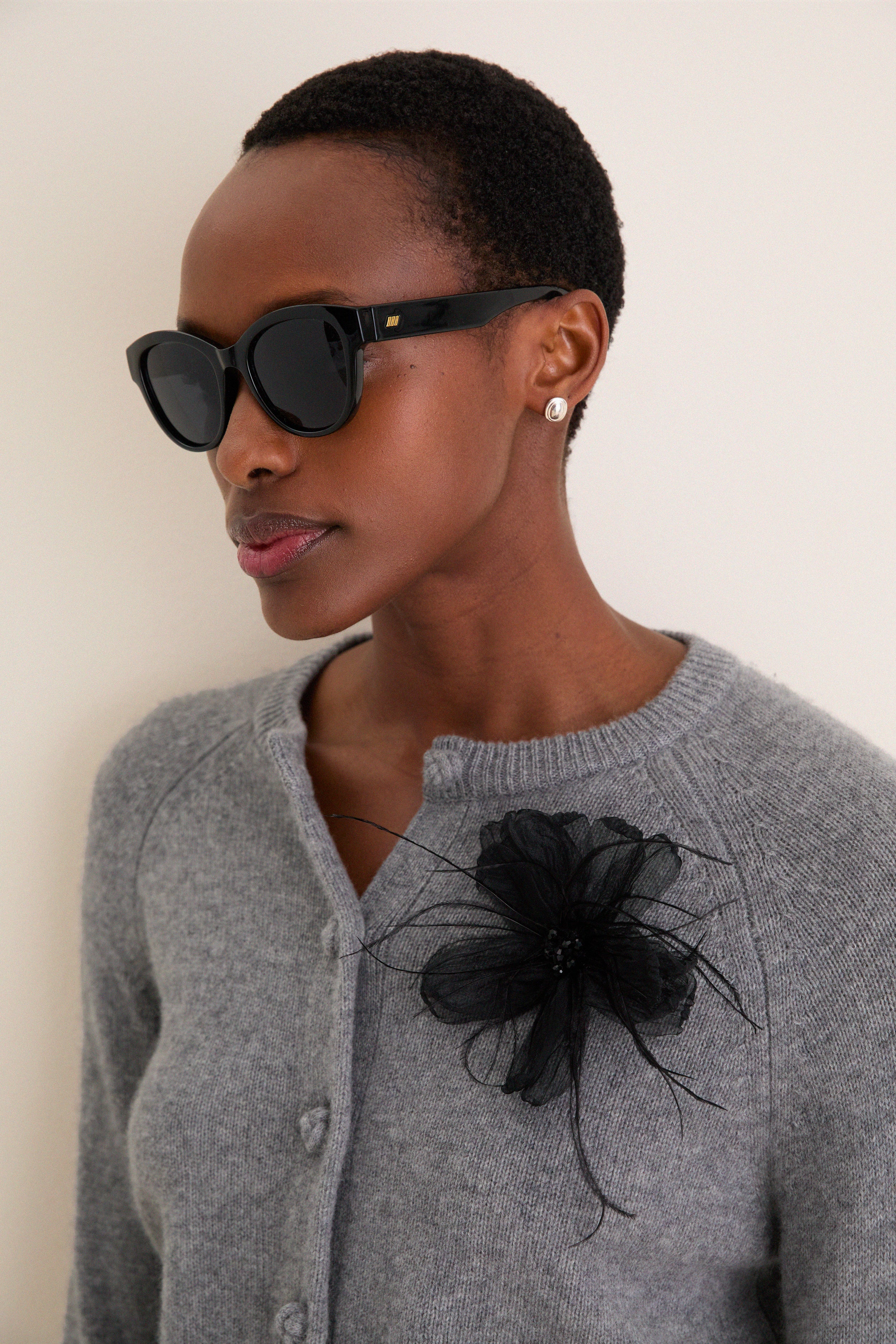 Black Polarized Majestic Sunglasses - Image 2