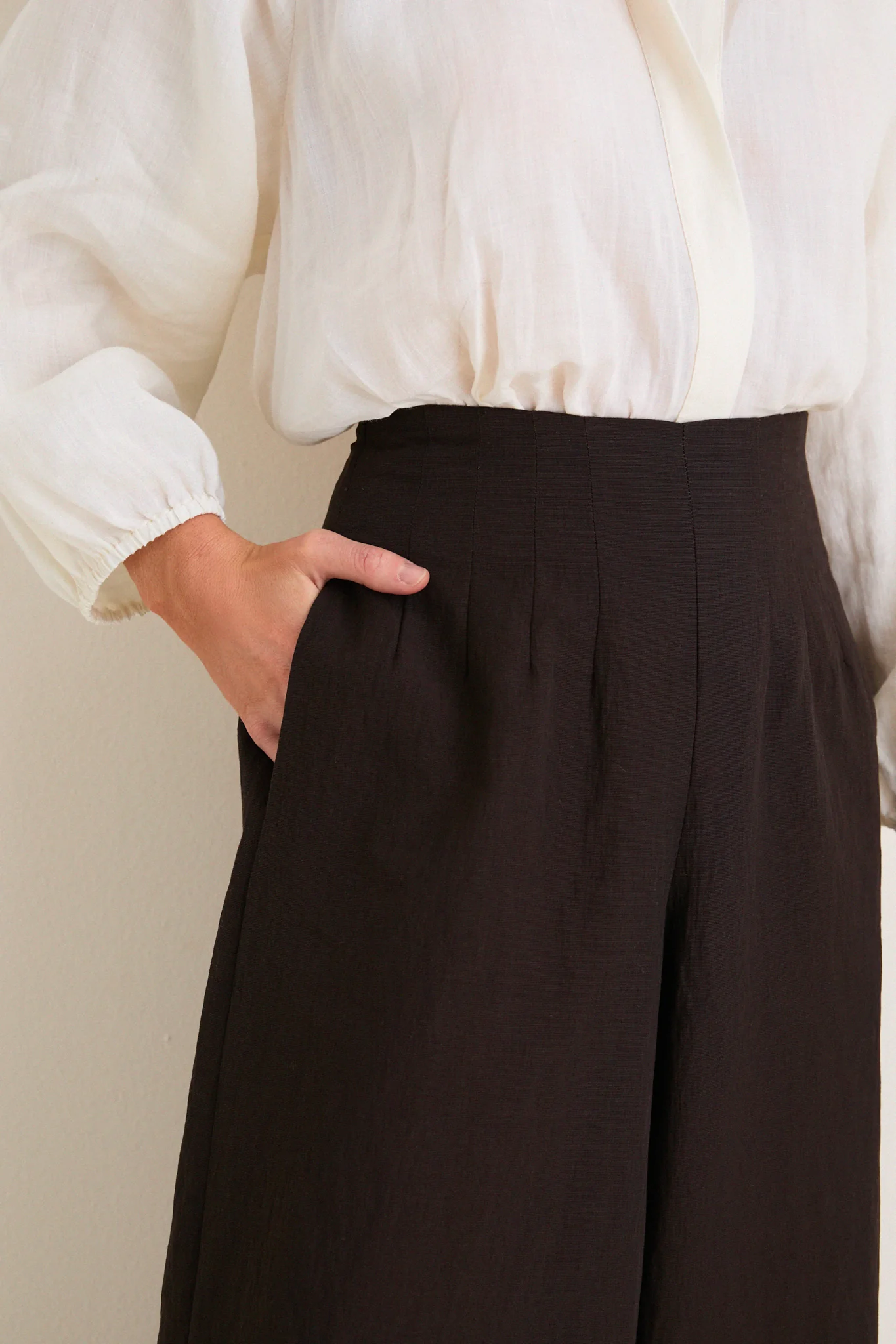 Earth Magpie Pant - Image 4