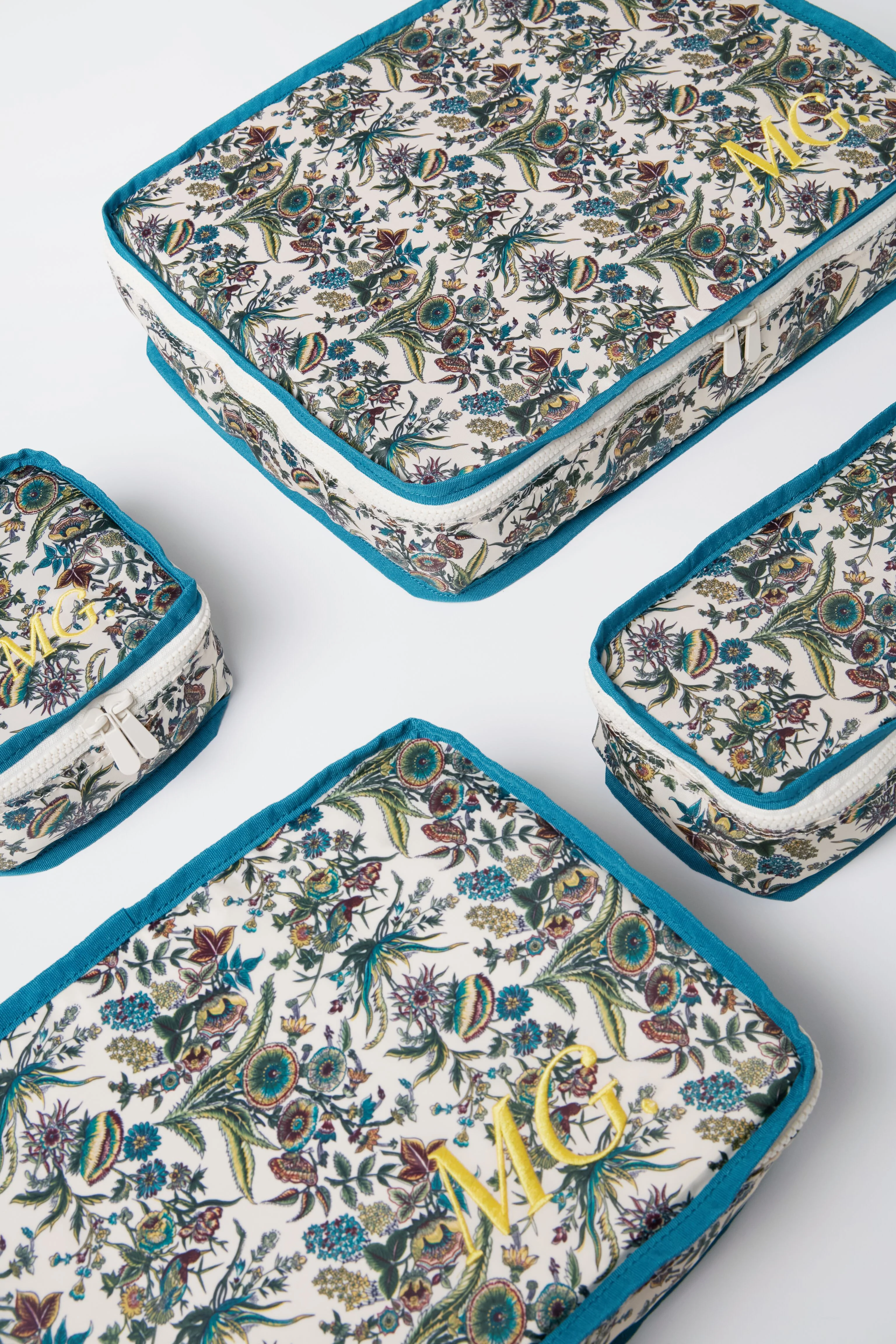 Sharp Floral Packing Cubes - Image 3