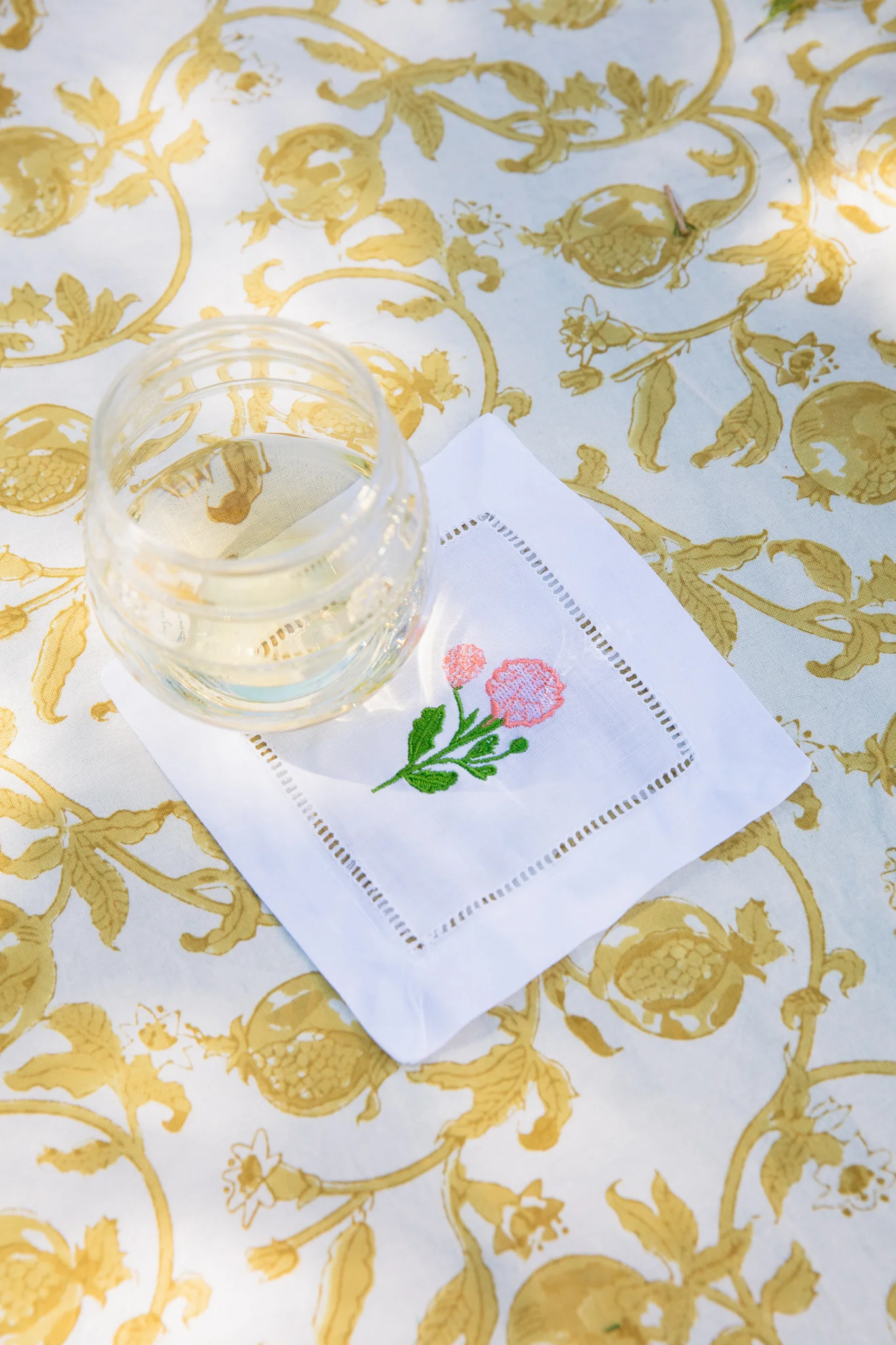 Isabella Acrylic Stemless Wine Glass Set Of 8 - Image 3