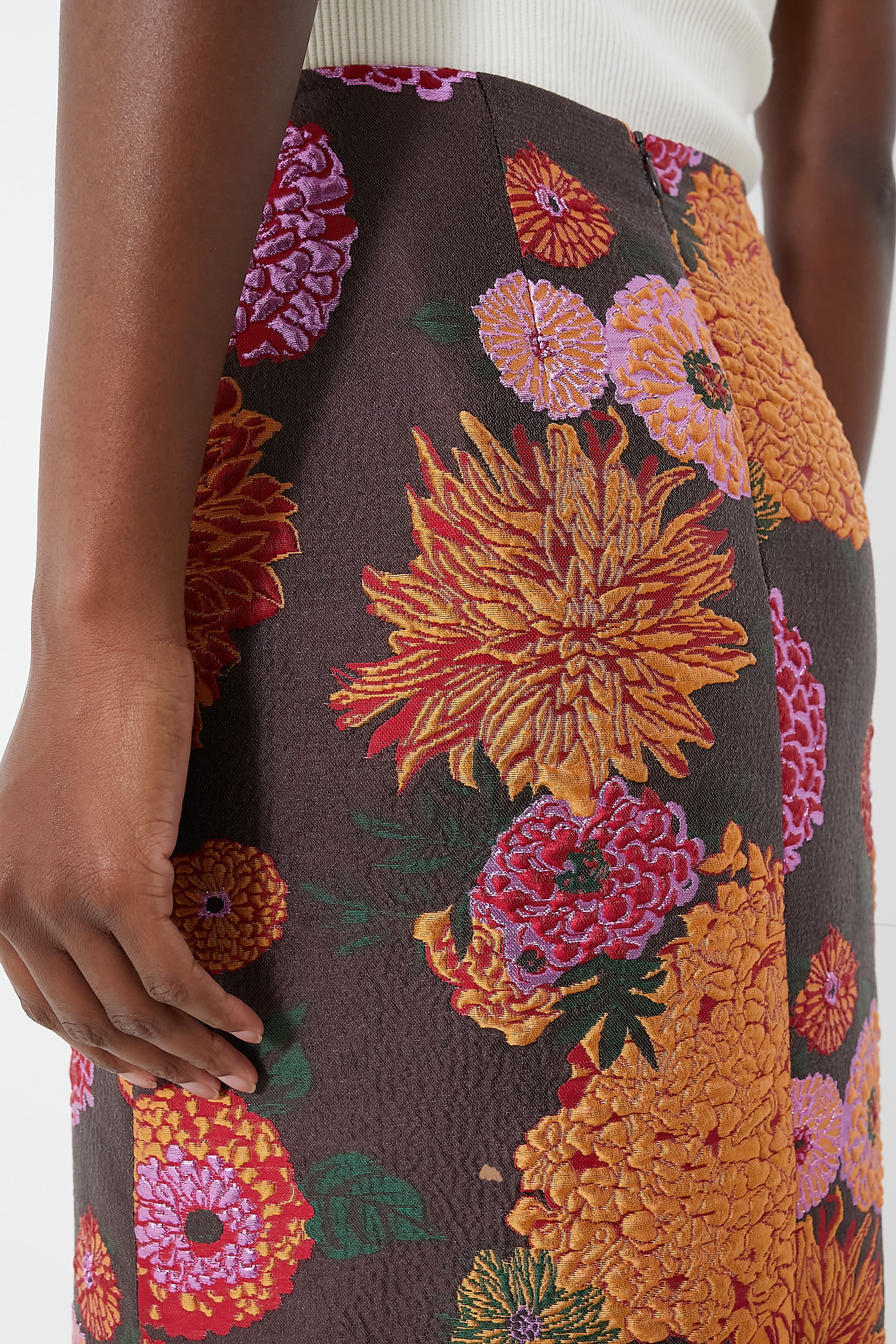 Jacquard Gyn Pencil Skirt - Image 2