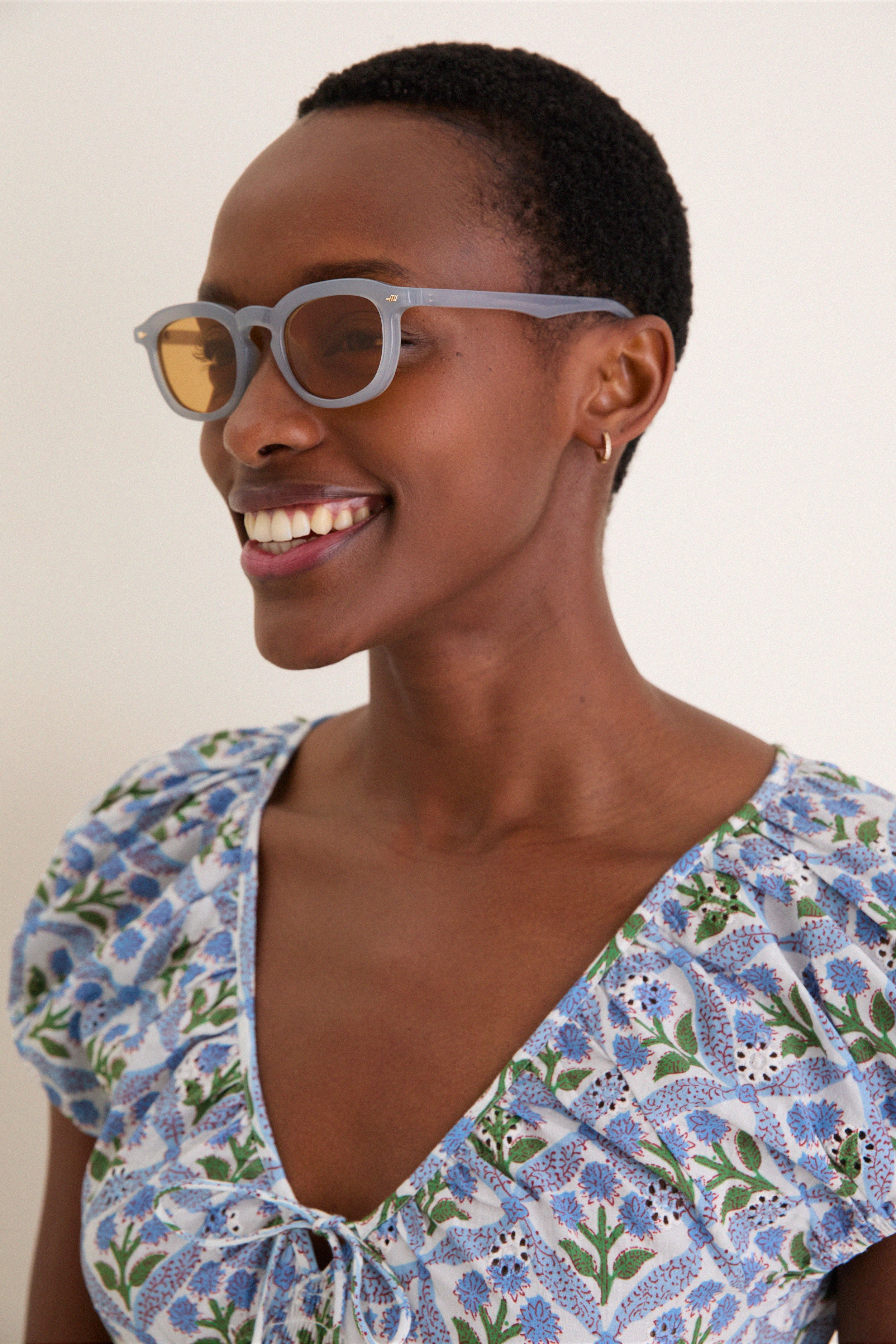Mist Heart Throb Sunglasses - Image 2
