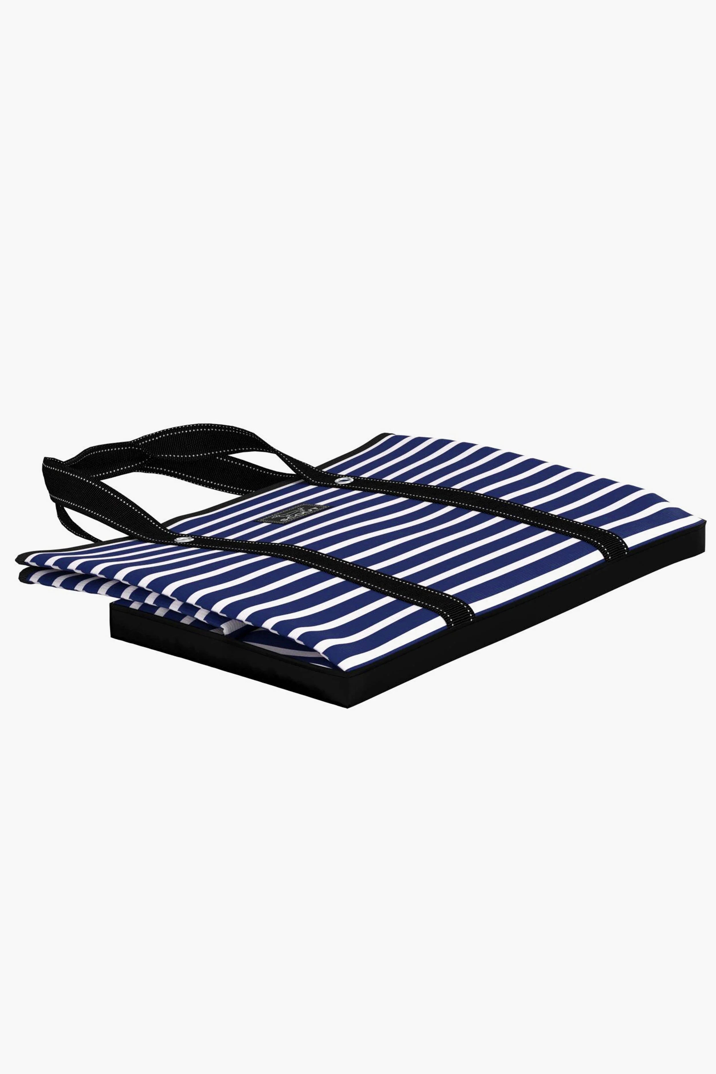 Nantucket Navy 4 Boys Bag - Image 6