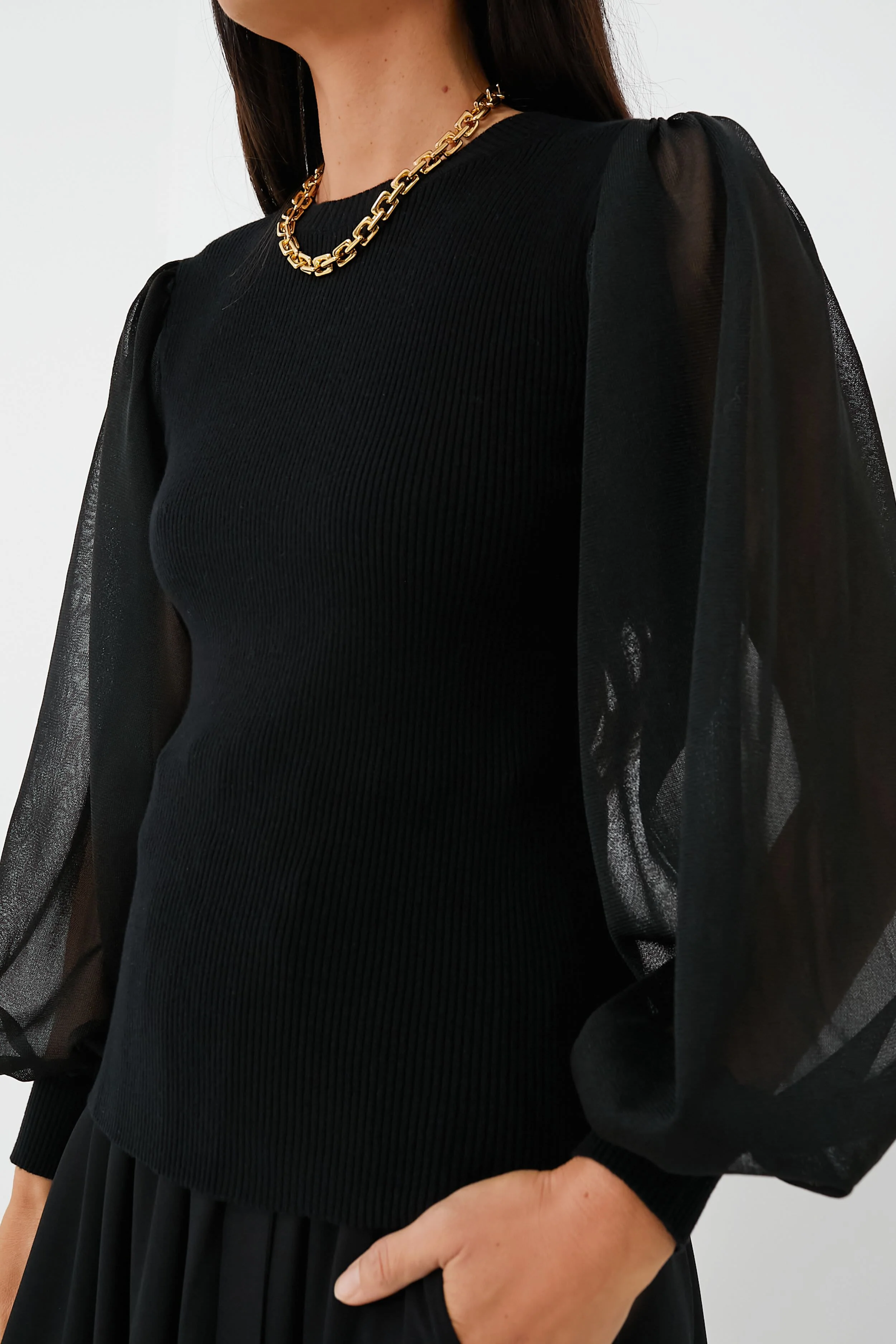Noir Sabrina Pullover - Image 5