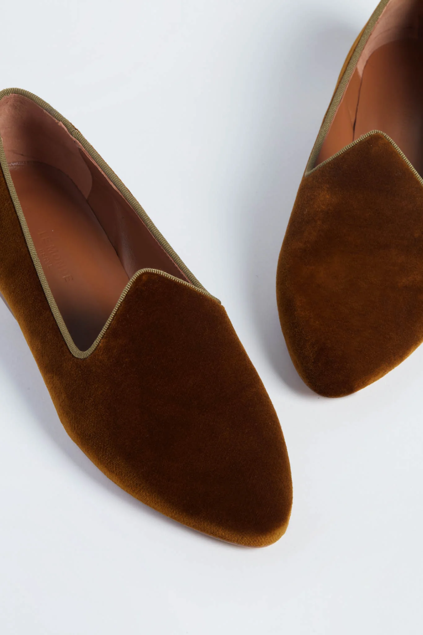 Tobacco Velvet Venetian Slippers - Image 4