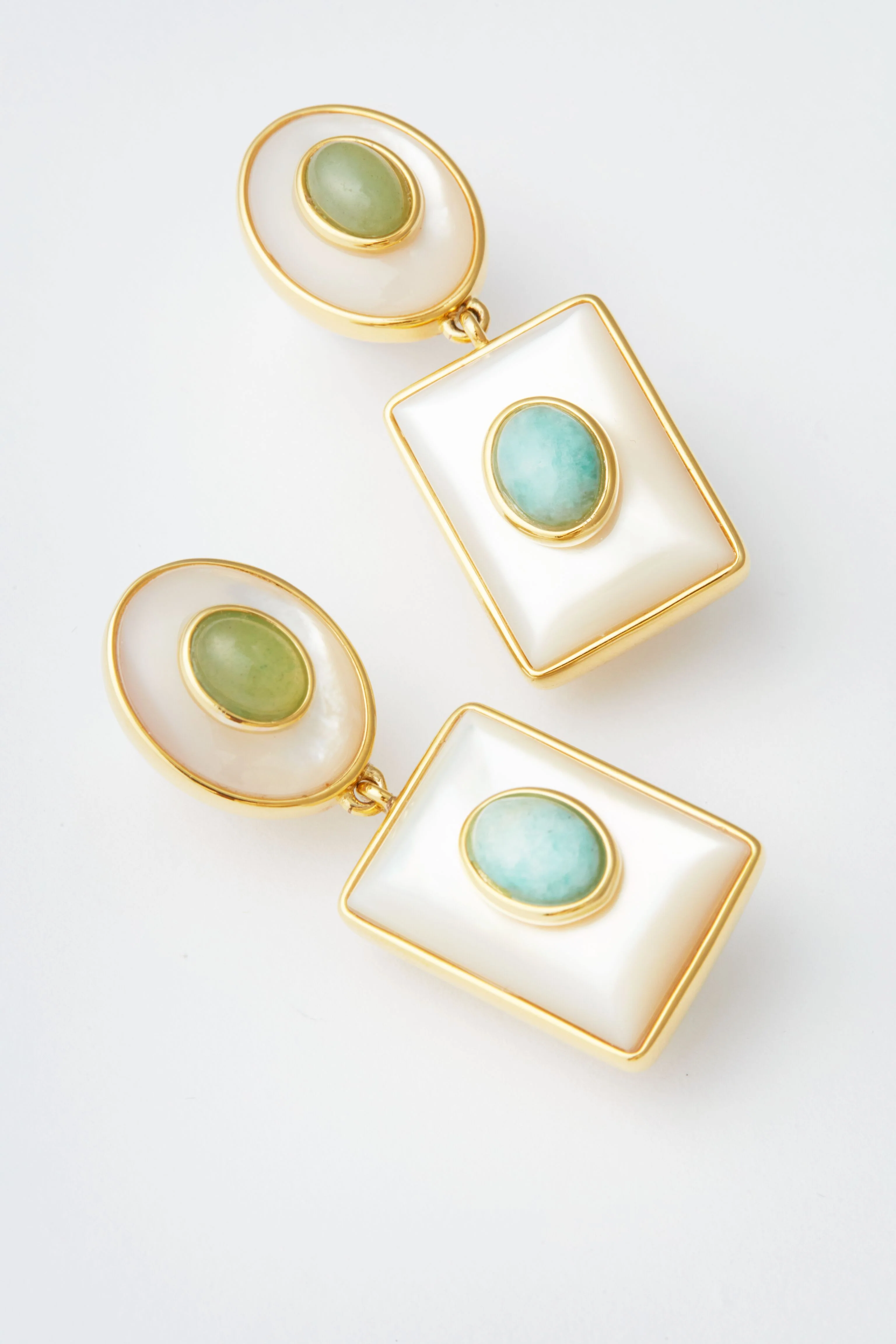 White Ethereal Pool Earrings - Image 4