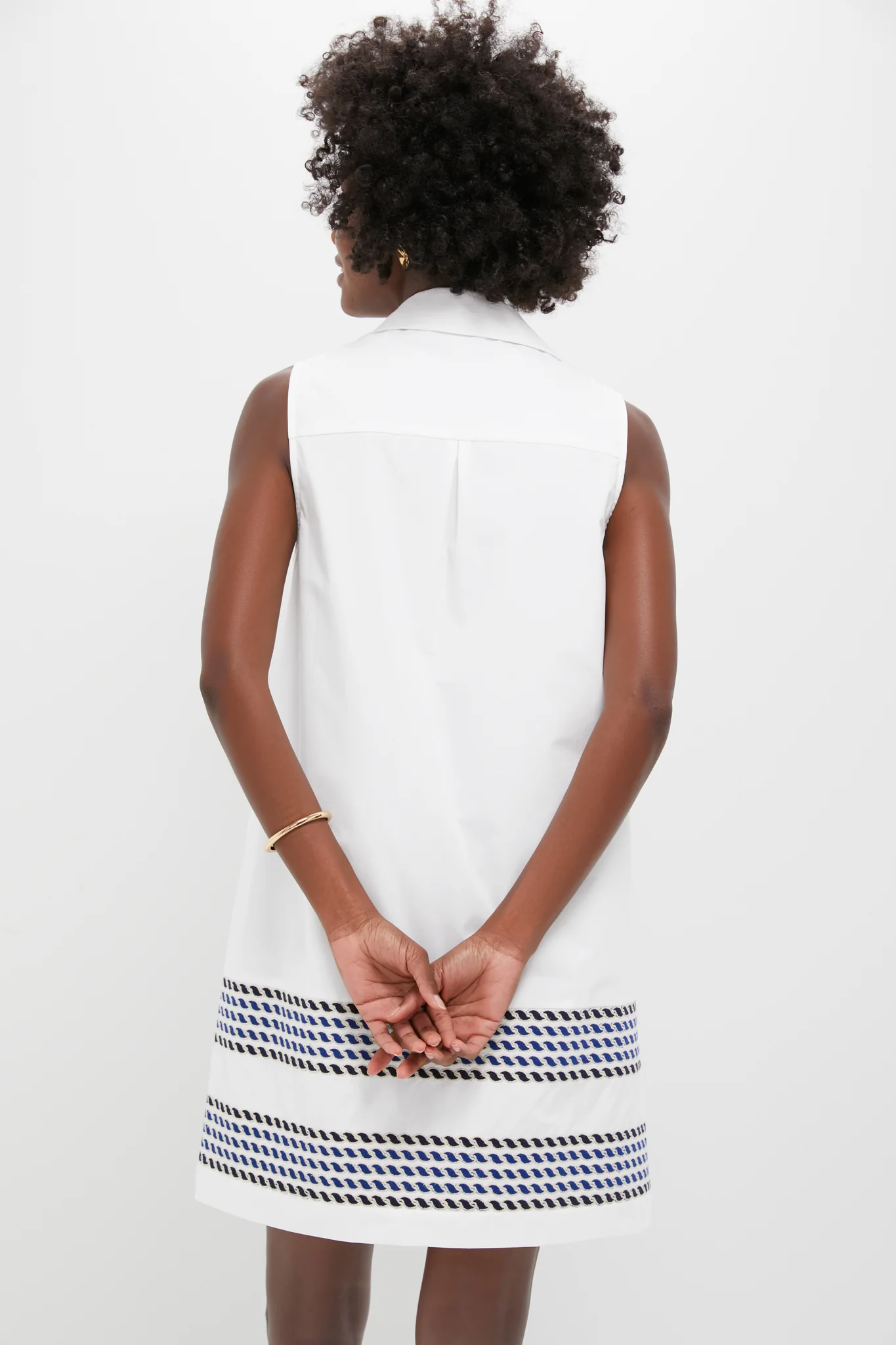 White High Tide Embroidered Stripe Sleeveless Collier Dress - Image 4